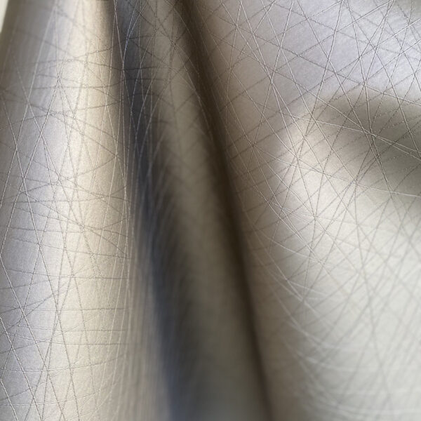 Toile cirée grand luxe "Polyline" sur mesure en 140cm - COUTURE TAUPE
